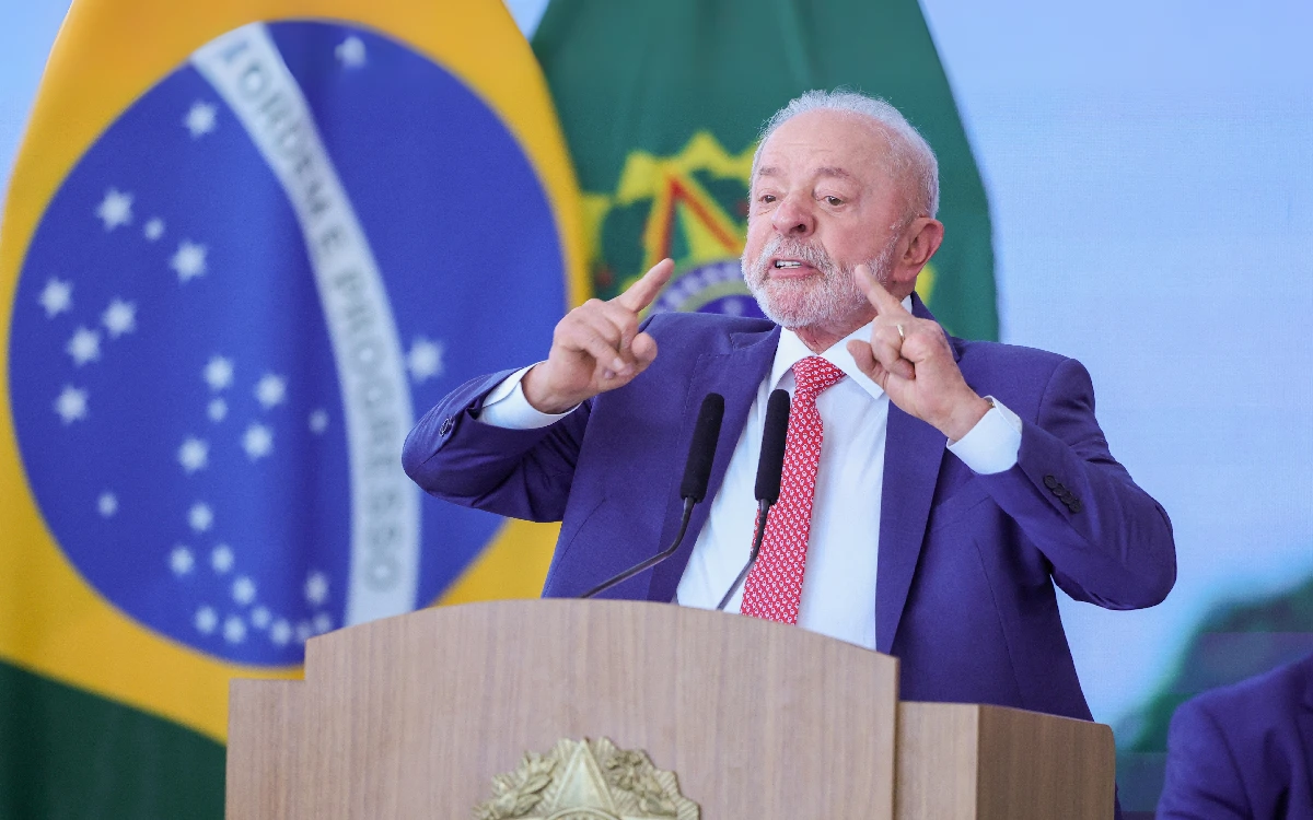 Governo publica regras mais duras para regular as redes sociais